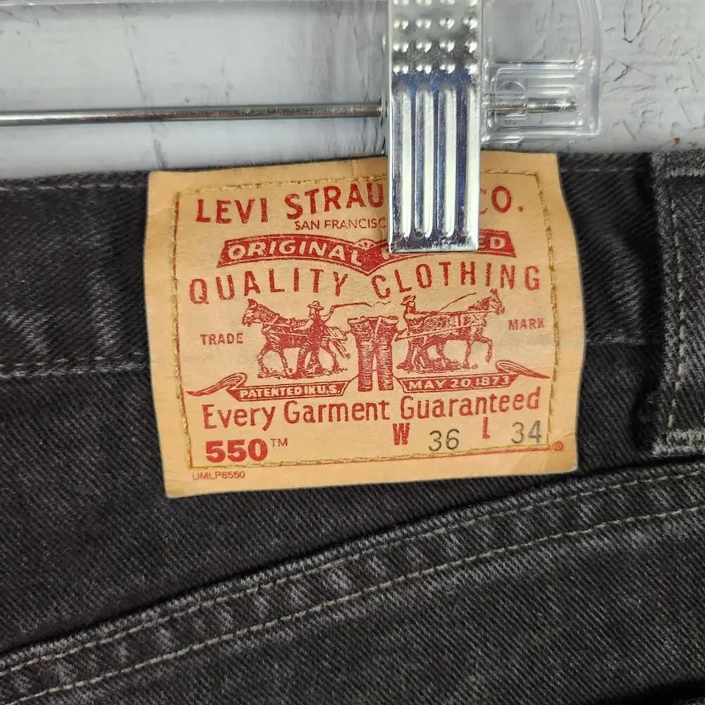 Levis measurements photos